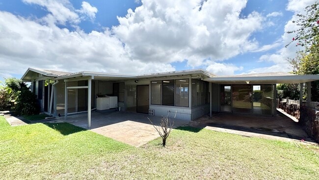 Building Photo - SPACIOUS 4 BEDROOM HOME IN DESIRABLE AIEA ...
