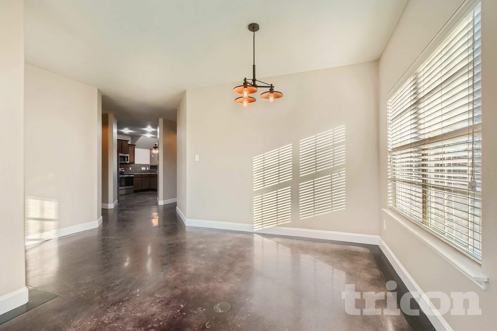 Building Photo - 2186 Liriope Ln