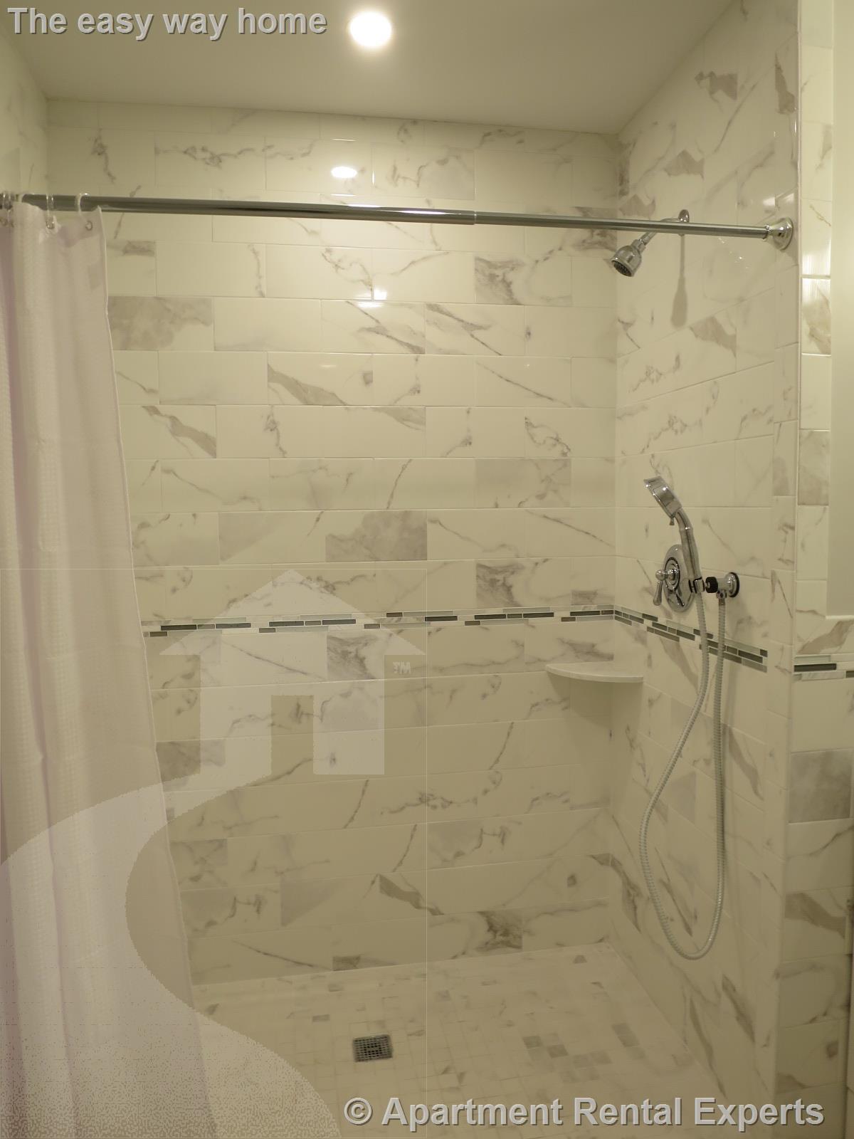 Building Photo - 136 Inman St