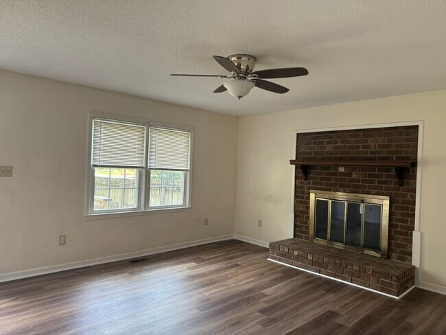 Building Photo - 502 Plantation Dr
