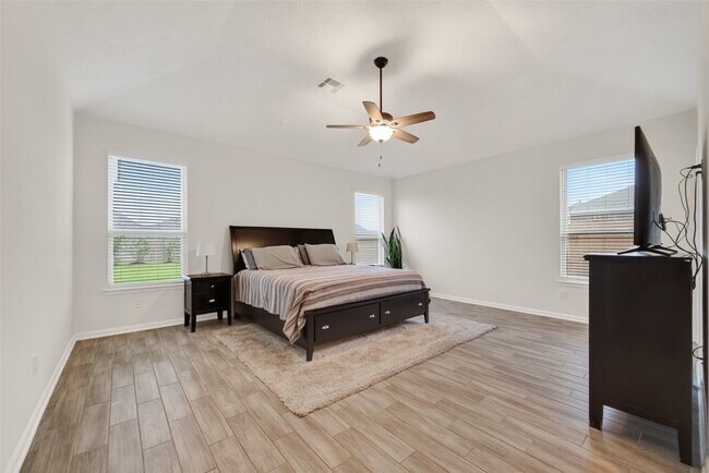 Building Photo - 15607 Barton Orchard Ln