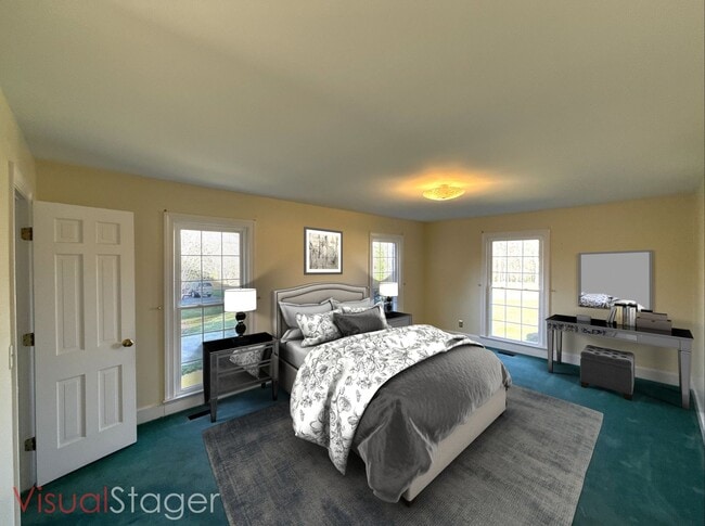 Building Photo - Beautiful 5 Bedroom 3 Bathroom House on Country Club Golf Course!