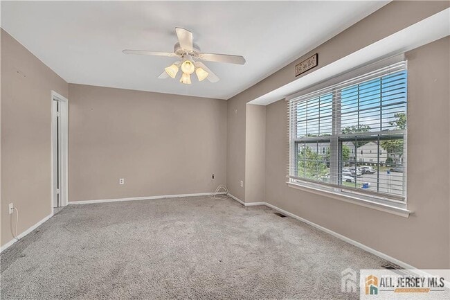 Building Photo - 722 Darlington Dr