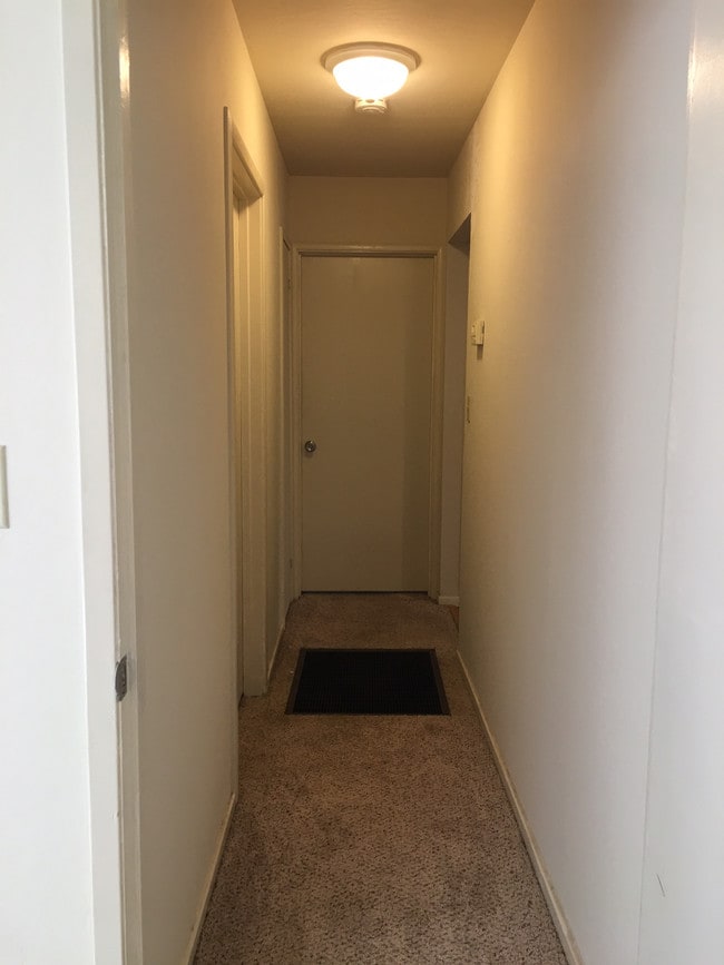 Building Photo - 12381 Sunset Ave