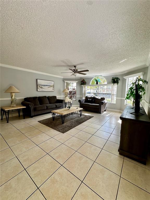 Building Photo - 5012 Laguna Bay Cir