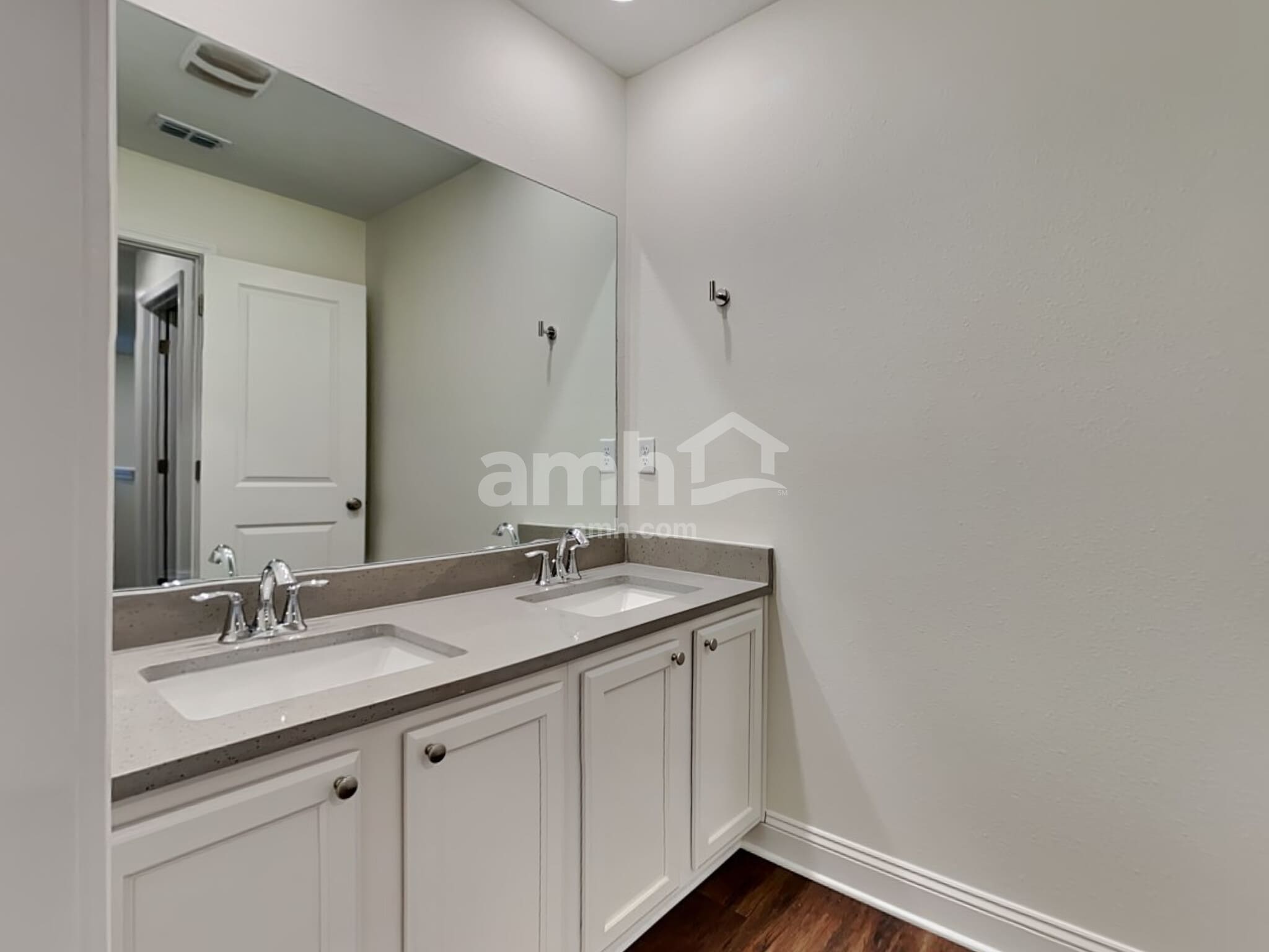 Building Photo - 497 Onate Cir