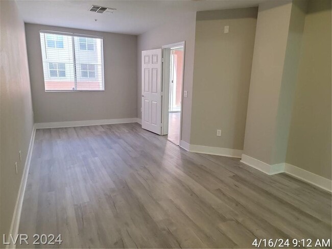 Building Photo - FABULOUS 2 BED, 2 BATH PARK AVENUE CONDO