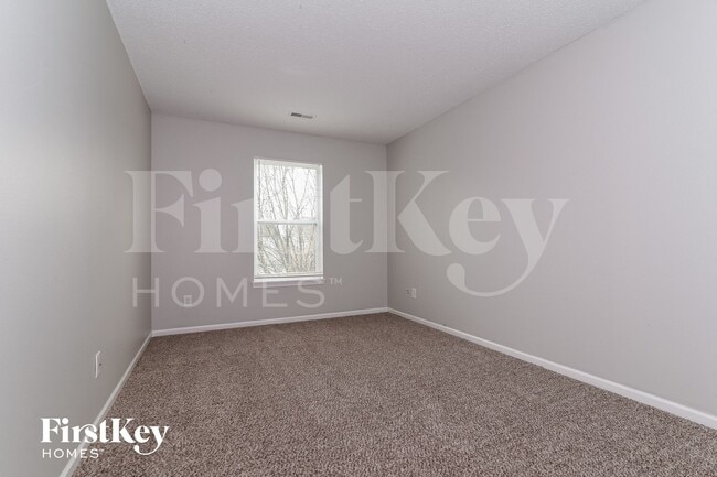 Building Photo - 7138 Parklake Pl