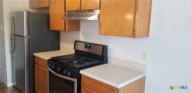 Building Photo - 1109 Wales Dr