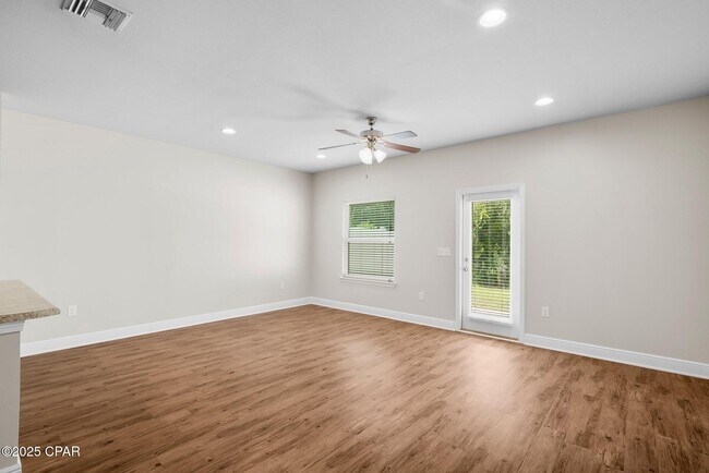 Building Photo - 5980 Callaway Cir