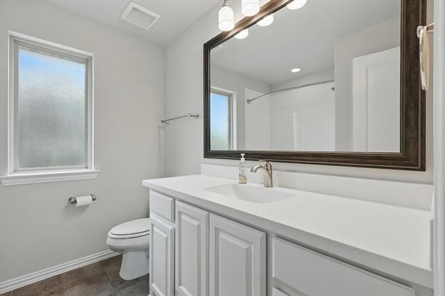 Building Photo - 4160 Dewberry Ln