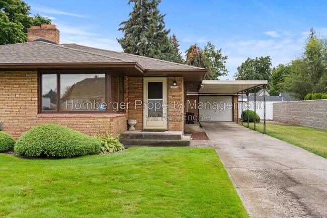 Building Photo - 10714 E Valleyway Ave
