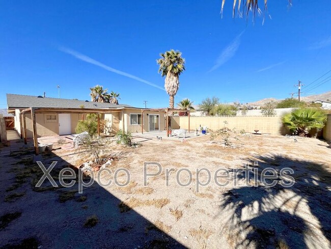 Building Photo - 10730 Cactus Dr