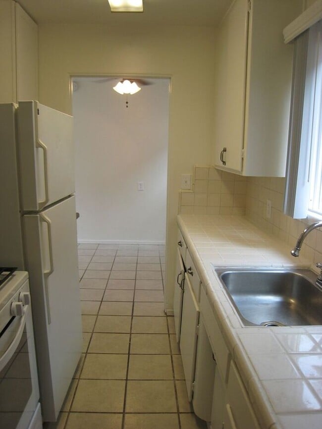 Building Photo - Delightful Cottage Style Apartment in heart of Normal Heights! $500 New Year's Special