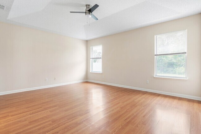 Building Photo - 5 Buffalo View Ln