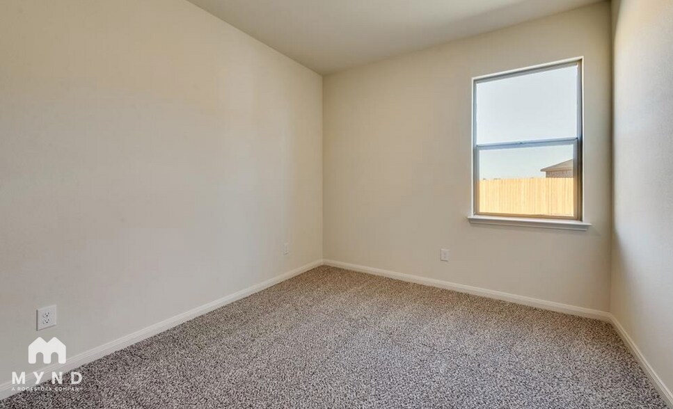 Building Photo - 143 Bovine Dr