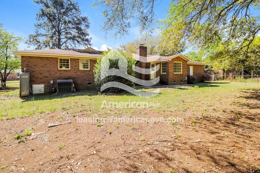 Building Photo - 125 Elberta Dr