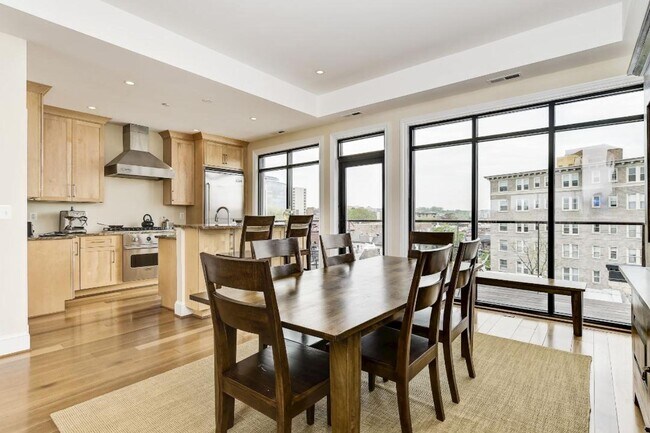 Building Photo - 1737 Connecticut Ave NW