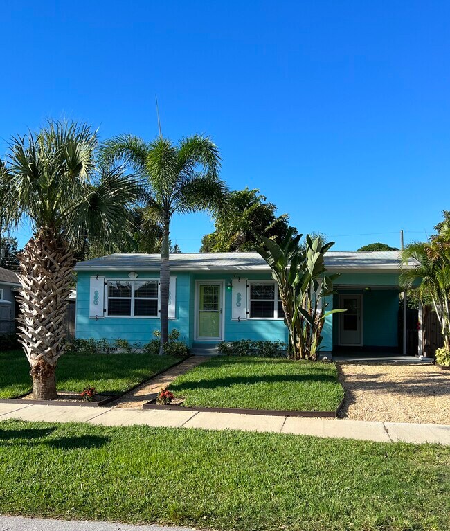 Building Photo - 5321 Newton Ave S