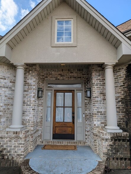 Building Photo - 461 Belmonte Dr