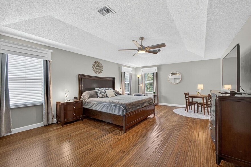Building Photo - 3738 Old Lighthouse Cir