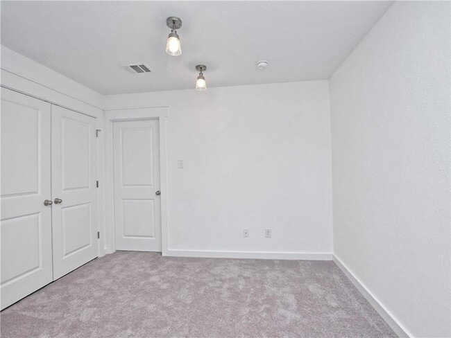 Building Photo - 17301 Leafroller Dr