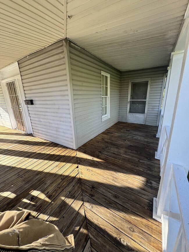 Building Photo - 4208 47th Ave N