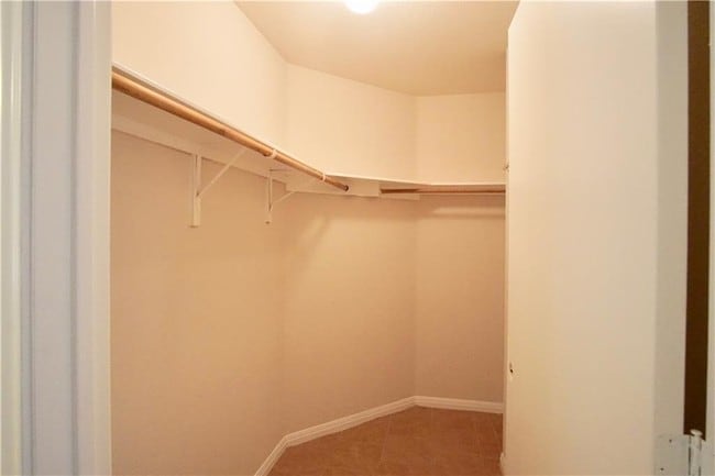 Building Photo - 4814 Walden Cir