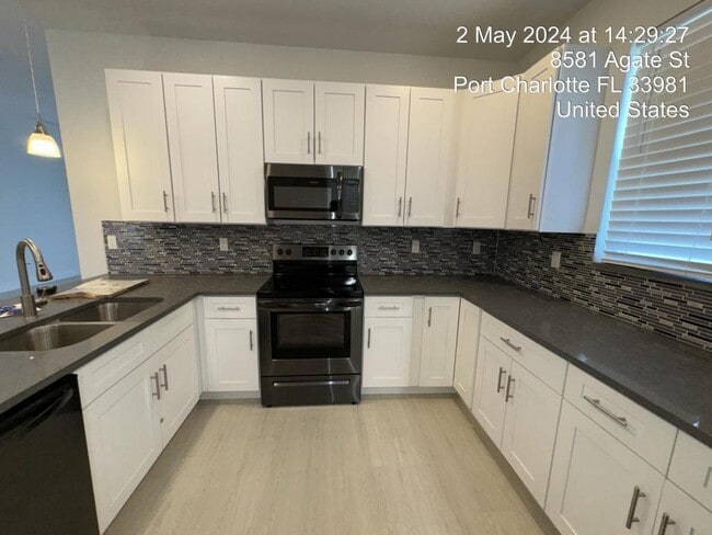 Building Photo - 8581 Agate St