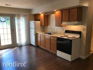 Building Photo - 2 br, 1 bath Apartment - 25 Main St B-2