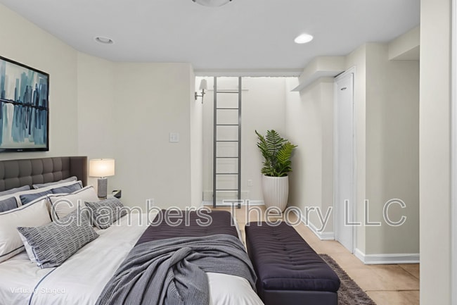 Building Photo - 533 Florida Ave NW