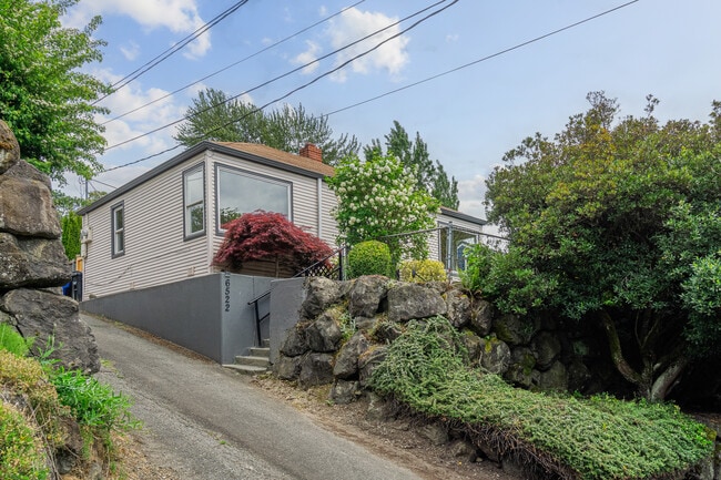 Building Photo - 6522 16th Ave SW