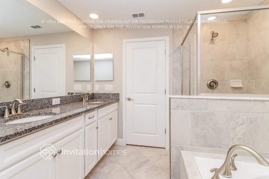 Building Photo - 8667 Houndstooth Enclave Dr