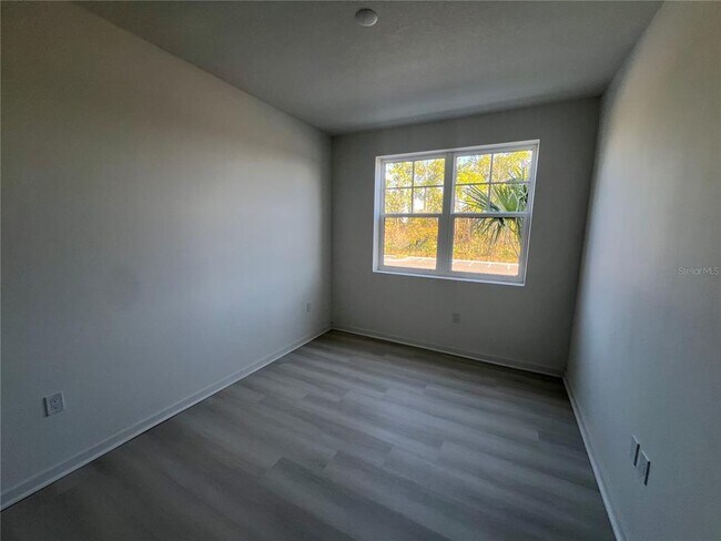 Building Photo - 5592 Millennia Park Dr