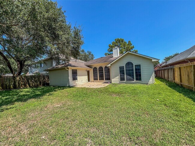 Building Photo - 1814 Senca Springs Ct