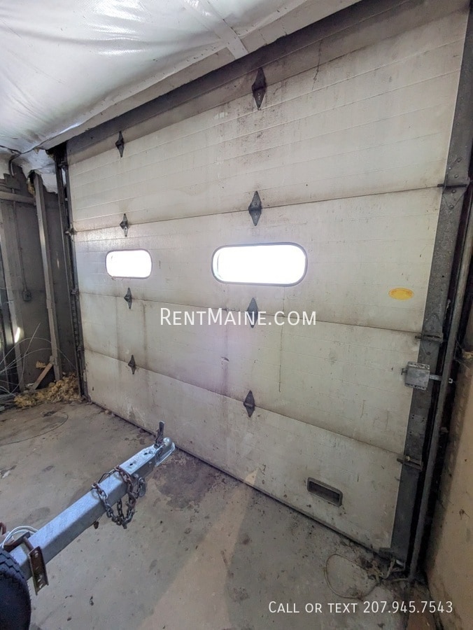 Building Photo - 38 Railroad St