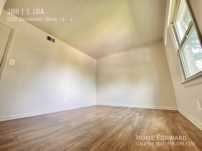 Building Photo - 1345 Devonport Dr
