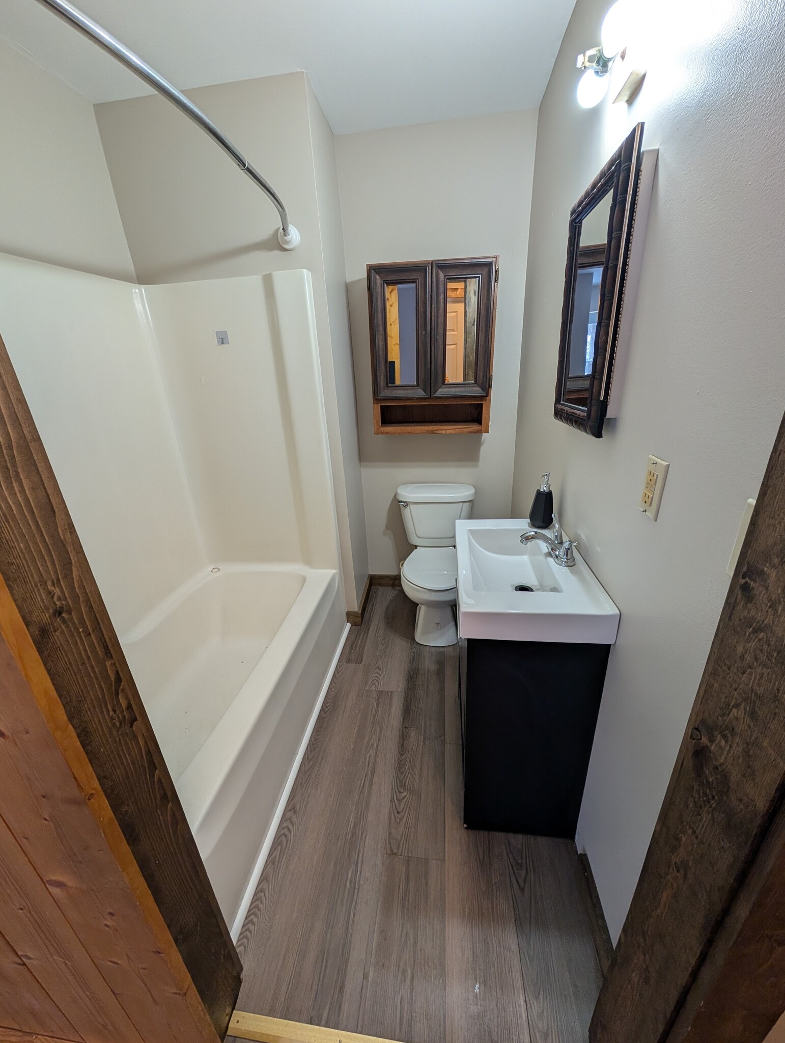 Building Photo - 704 Ware St