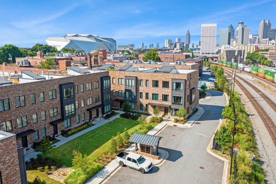 Building Photo - 265 Castleberry Station Dr SW
