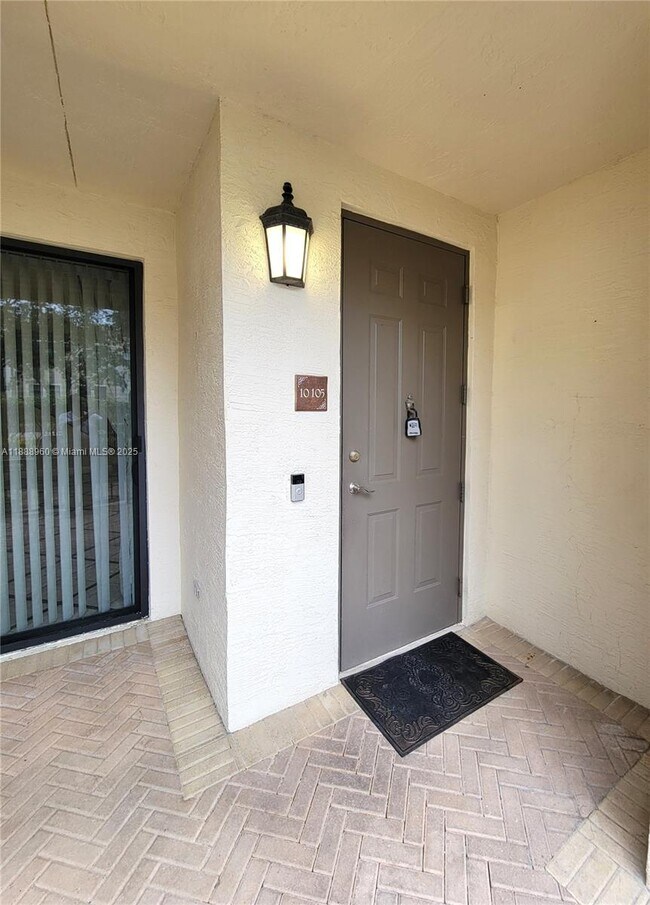 Building Photo - 3020 NW 125th Ave