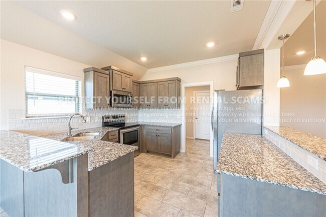 Building Photo - 4523 W Havana Ave