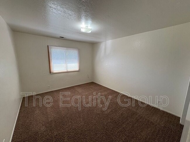 Building Photo - 4805 W Iris Ave