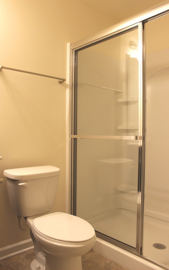 Building Photo - 6435 Prosperity Church Rd