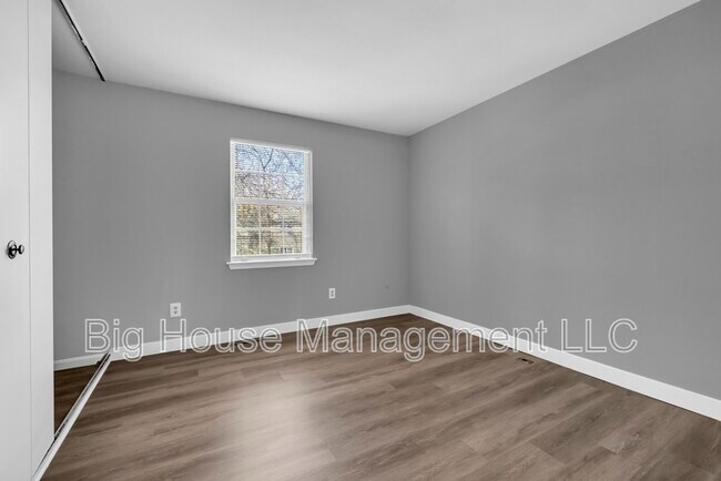 Building Photo - 3387 Ryon Ct