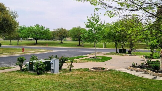 Building Photo - 2517 Jacqueline Dr