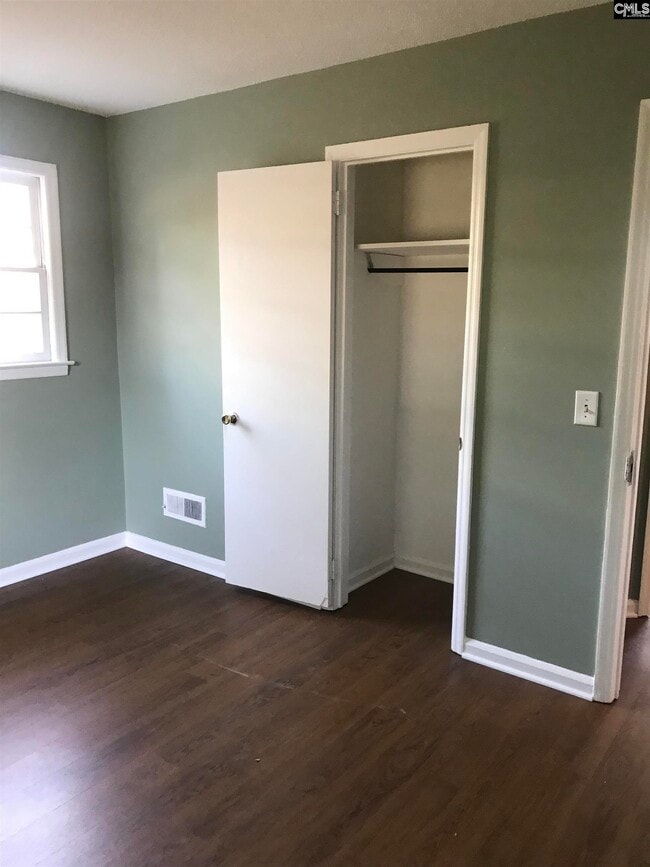 Building Photo - 3604 Traveler Ln