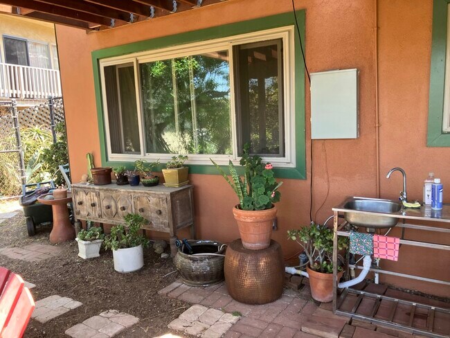 Building Photo - 8301 Zitola Ter