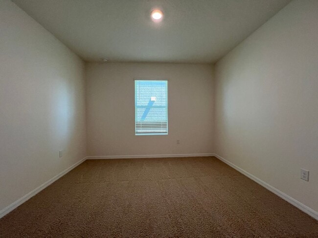 Building Photo - Brand New! 4 Bedroom, 2 Bathroom home in t...