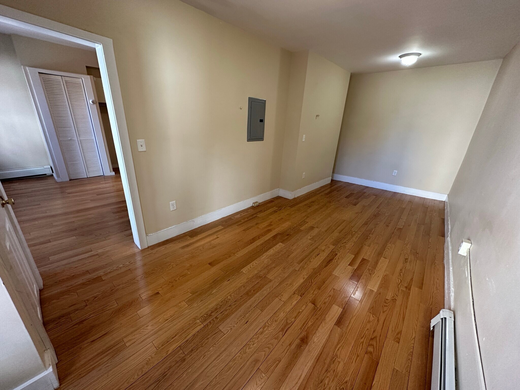 Building Photo - 218 Cambridge St