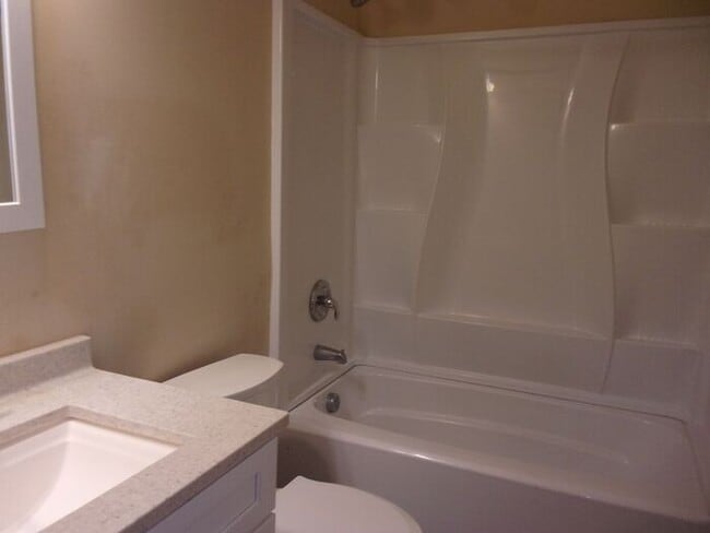 Building Photo - Beautiful Brick Ranch Home on a Large Lot